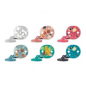 BROCHE CON CADENA SUAVINEX DECORADO